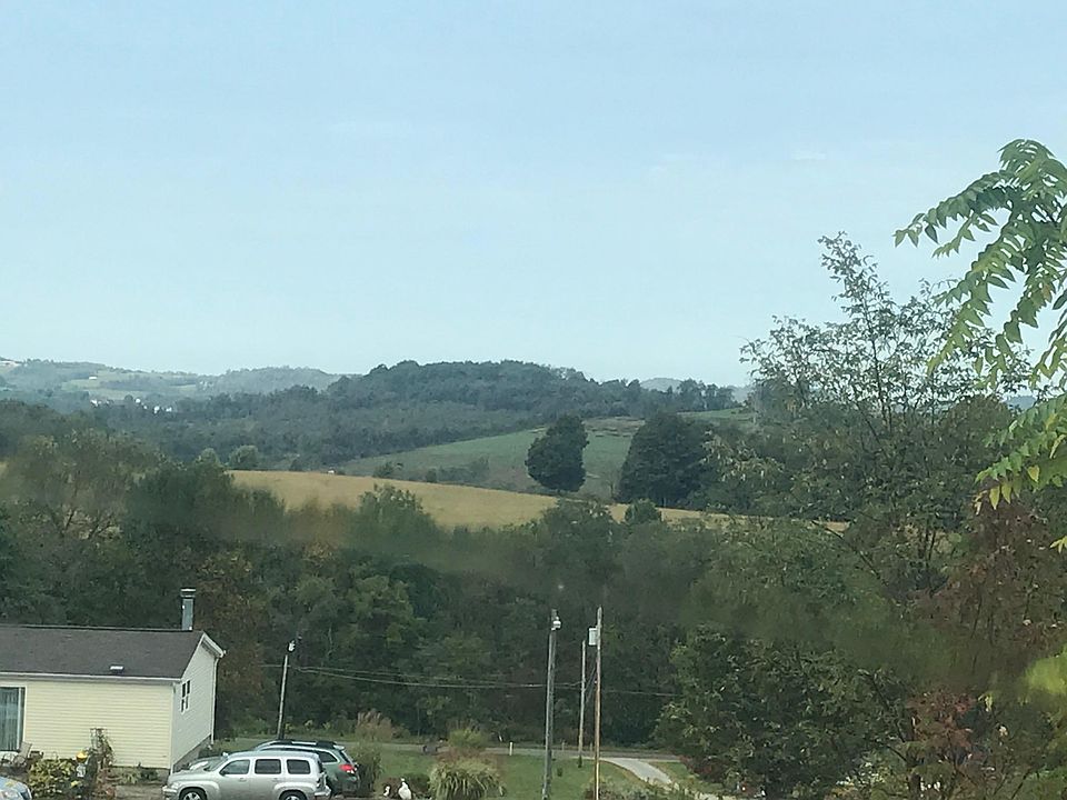 2nd image of Stoney Point Rd