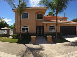 7015 Liberty Dr, Van Nuys, CA 91405