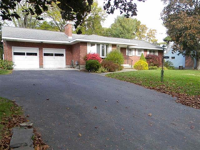 1st image of 16 Bromley Pl