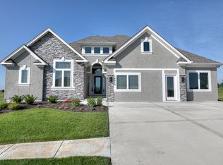 Hampton VI Plan, Falcon Lakes, Basehor, KS 66007