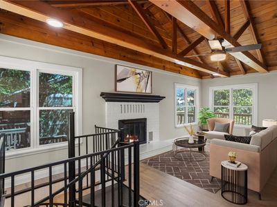 812 Bergschrund Dr, Crestline, CA, 92325