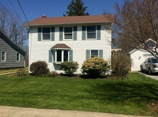 15 Chestnut St, Westfield, NY