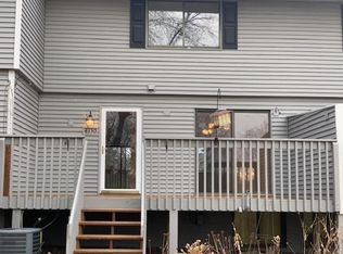 4350 Chatsworth Cir, Shoreview, MN 55126