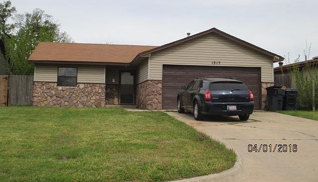 1st image of 1317 NE 5th St