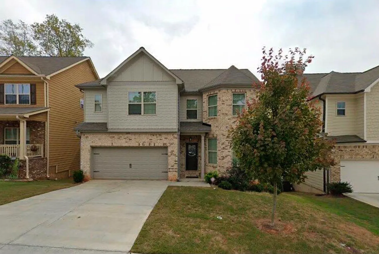 5 bed, 2722 sqft, $2,870 — Photo 1