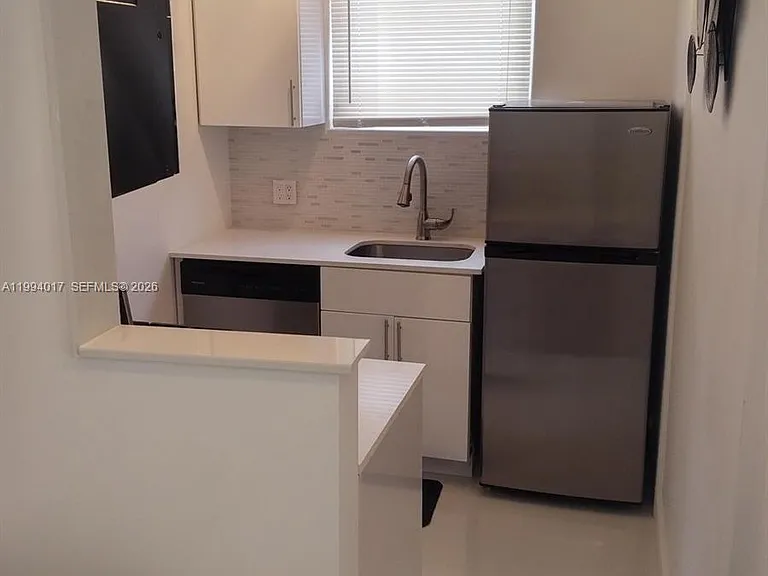 750 Jefferson Ave #7 — Photo 8