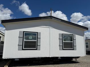 5 Schlitz Rd, Phelan, CA 92371