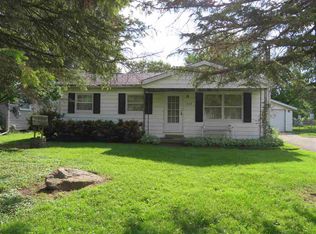 2122 Cherrywood Dr, Burton, MI 48519