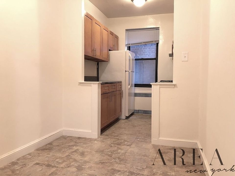 2nd image of 9508 Queens Blvd APT 4A