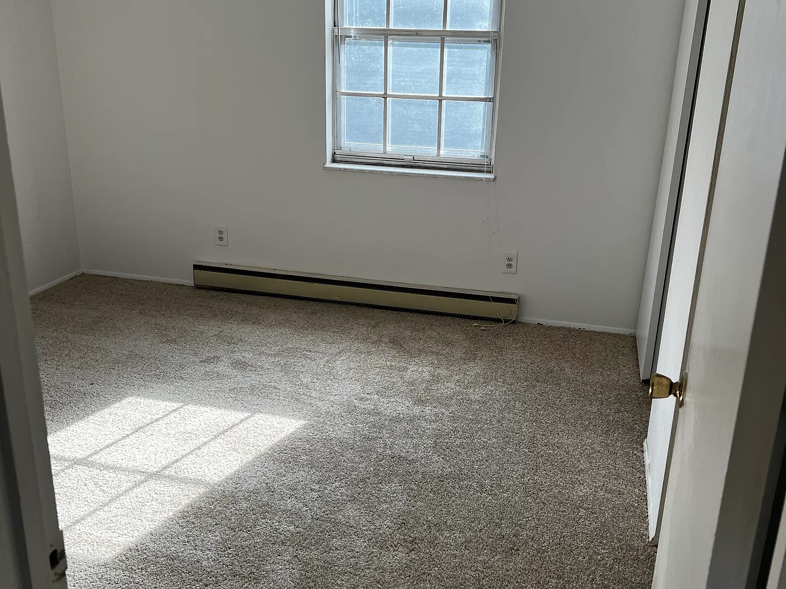 2 bed, 800 sqft, $975 — Photo 1