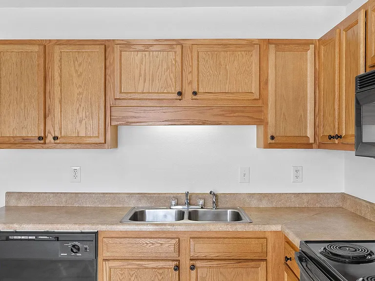 188 Jack Miller Blvd — Photo 11