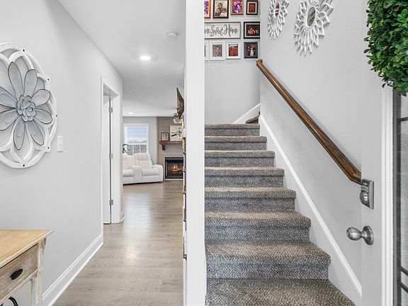 5th image of 771 Crestone Ln