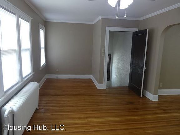 2nd image of 1696 Edmund Ave