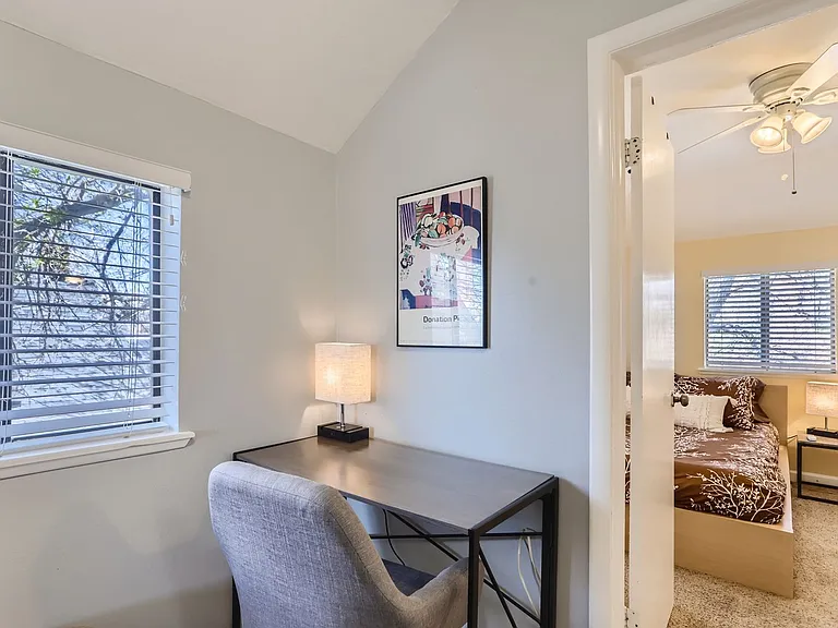 103 E Chester St #A — Photo 20
