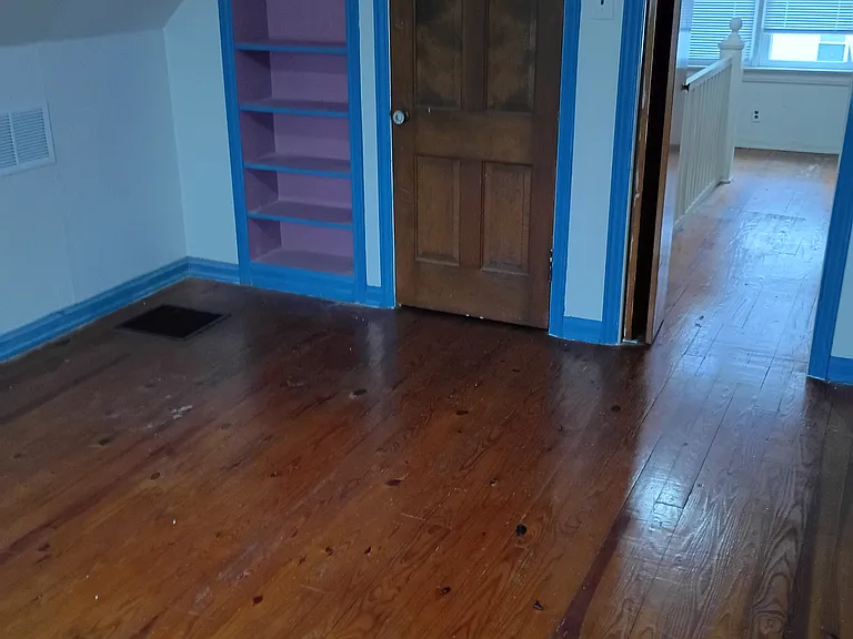 1402 N Main Ave — Photo 14