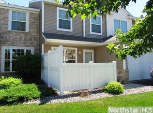 2715 Wagon Wheel Trl, Chaska, MN 55318