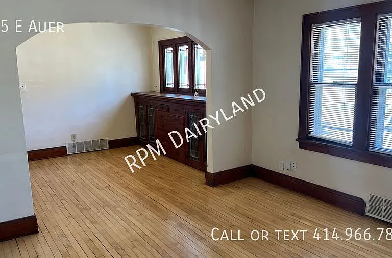 605 E Auer Ave — Photo 9