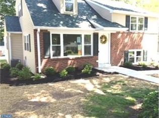 113 Greenbriar Pl, Aston, PA 19014