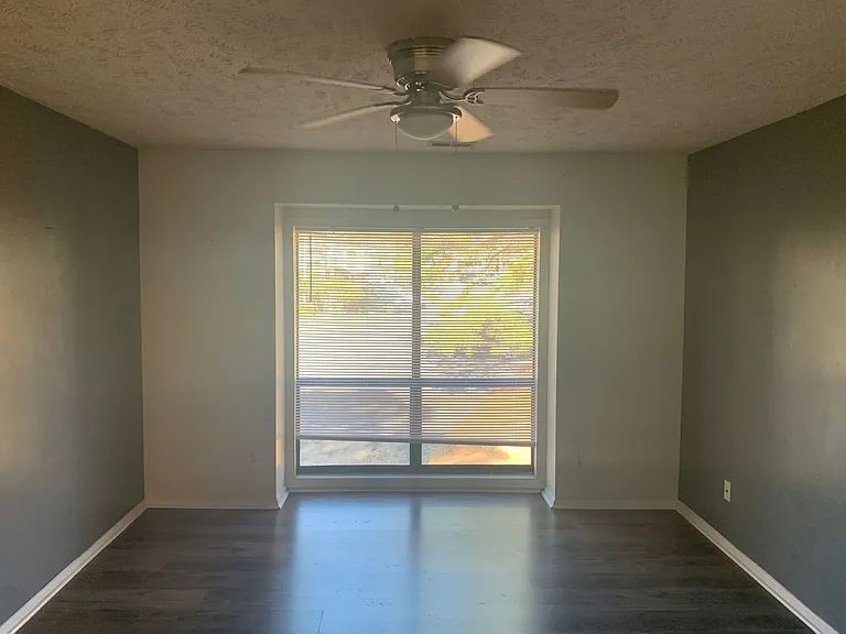 1820-6 Tryon Dr — Photo 27