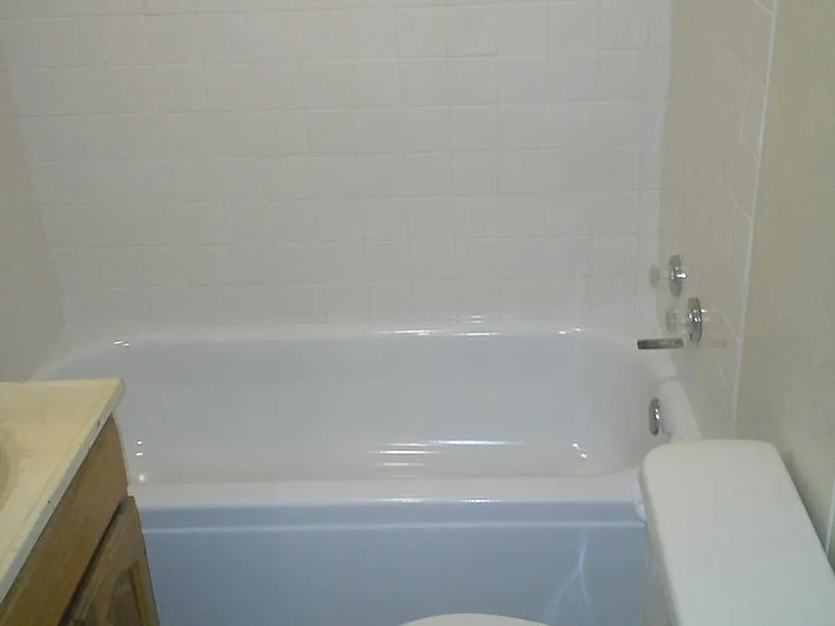 100 Myra St — Photo 4