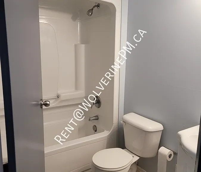 253 Lester St #301 — Photo 18