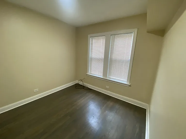 7151 S Green St #2 — Photo 9