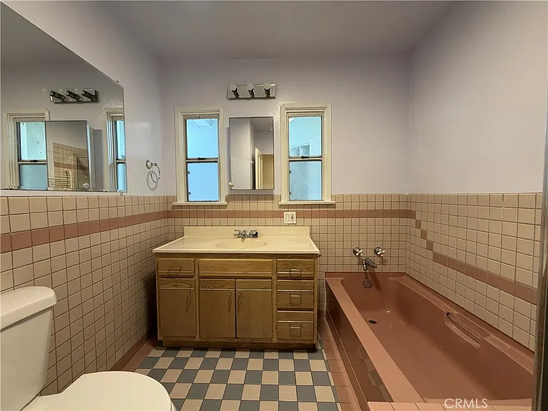 1107 Manley Dr — Photo 7