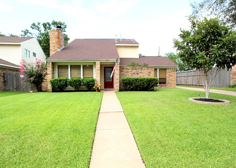 1st image of 2519 Country Place Dr