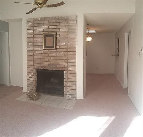 1st image of 202 Lone Pine Ct
