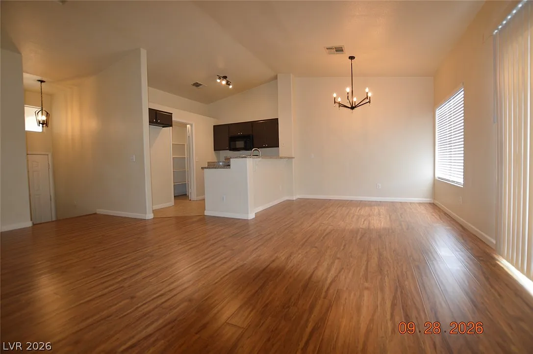 2 bed, 2.0 bath, 1212 sqft, $1,550 — Photo 3