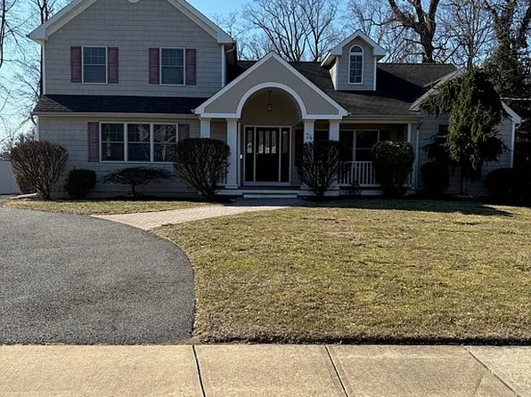74 Lake Shore Dr, Red Bank, NJ 07701