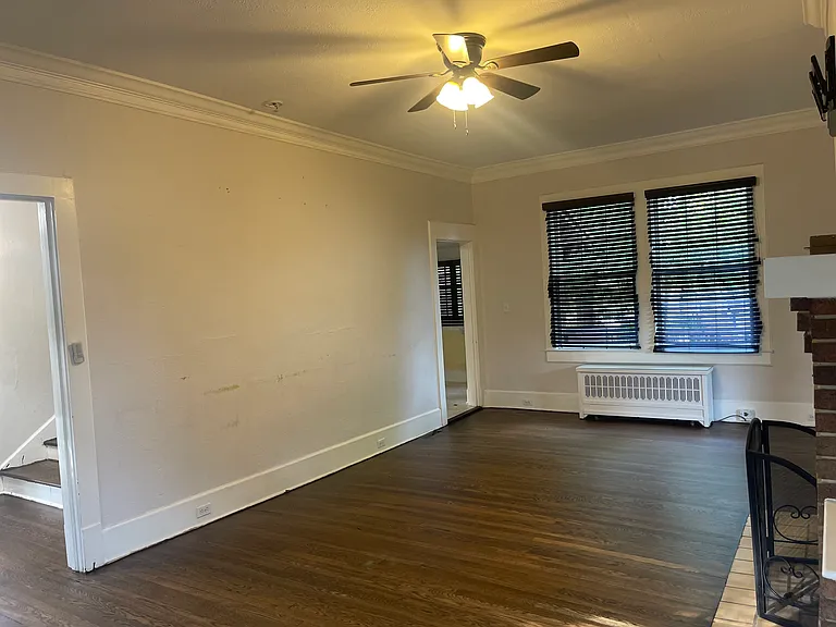 1124 N Spring St — Photo 23