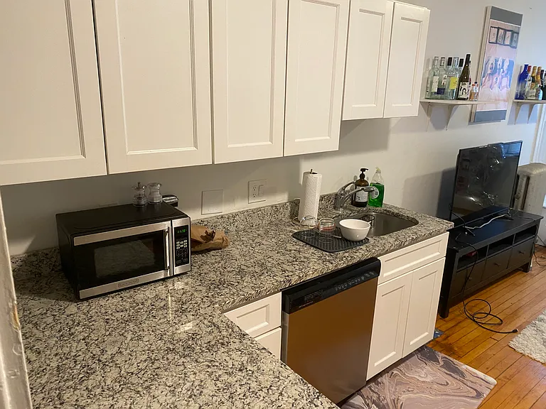 1109-1355 Comm ave units — Photo 6