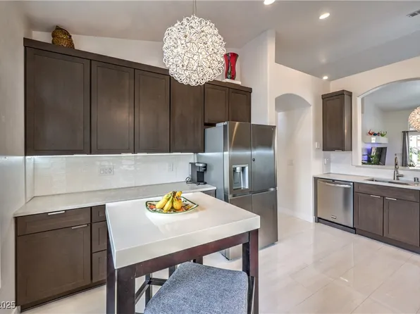 9685 Midnight Sun Ave, Las Vegas, NV 89147