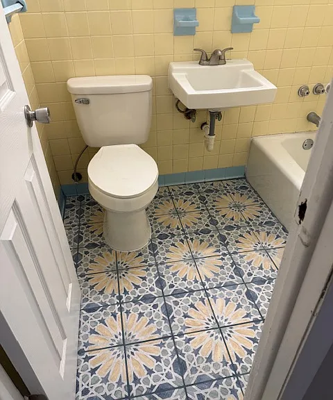3739 Saint Johns Ave #2B — Photo 2
