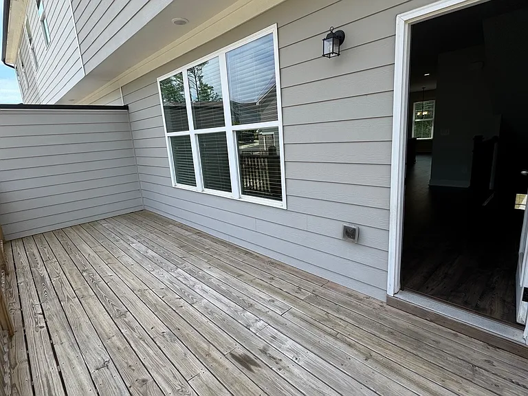 1202 Ainsworth Aly — Photo 11