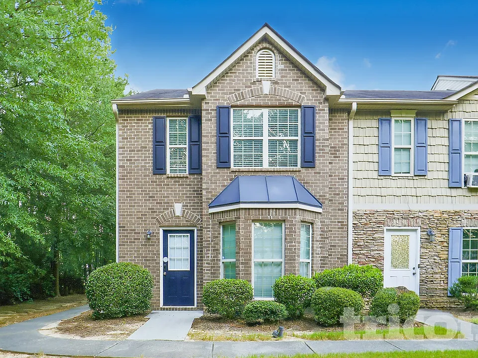 418 Whippet St