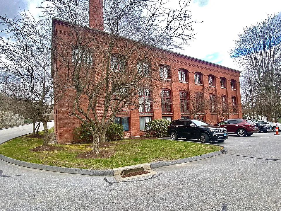Building Photo - 839 Main St #13