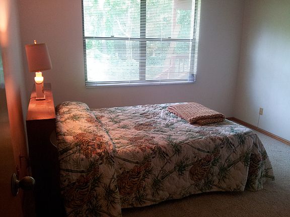 spare bedroom
