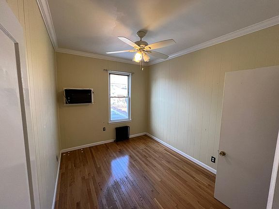 5th image of 5422 69th Ln Unit 1