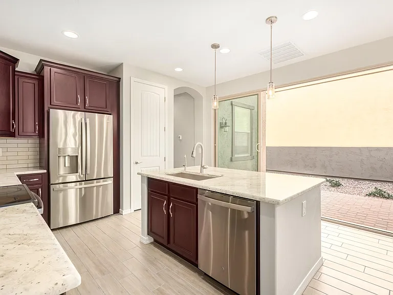 2570 S Quaintance St — Photo 20