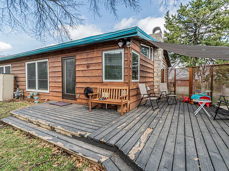 144 S Dartmouth Dr — Photo 44