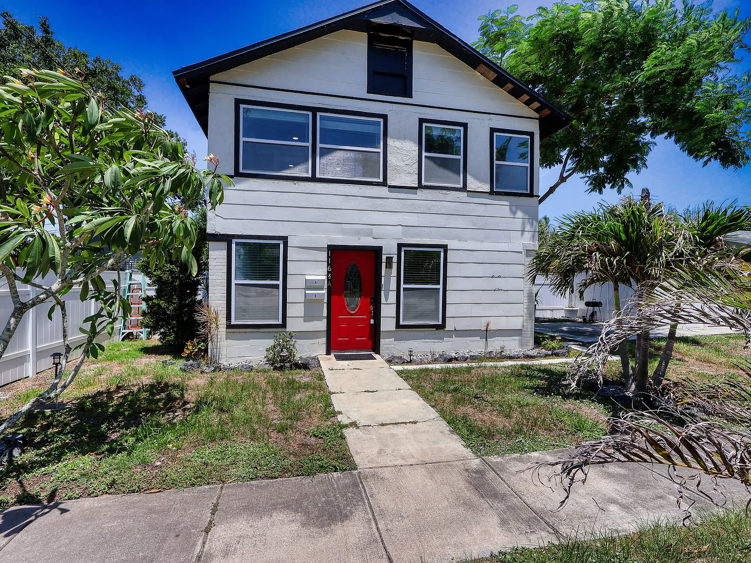 1 bed, 860 sqft, $1,600 — Photo 1