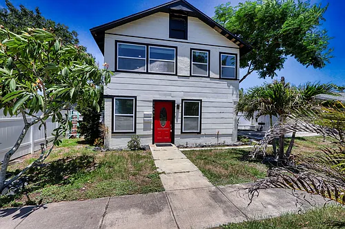 116 1/2 44th St S #A Photo 1