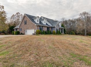 1100 Johnson Branch Rd, Williamsport, TN 38487