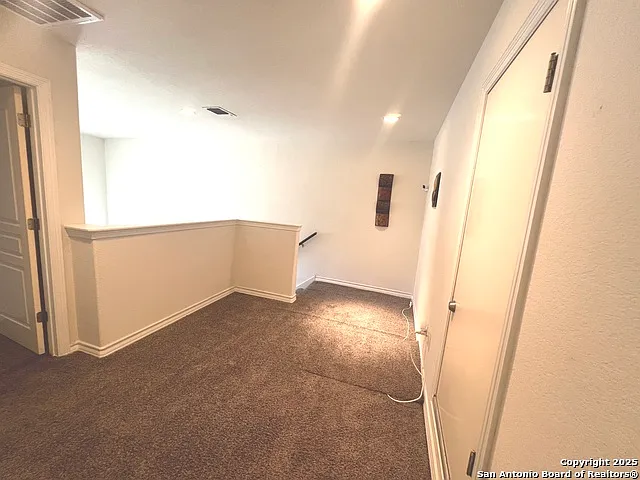610 Renoir — Photo 9