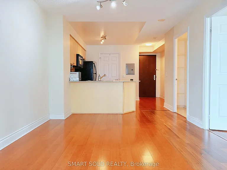 763 Bay St #3306 — Photo 15