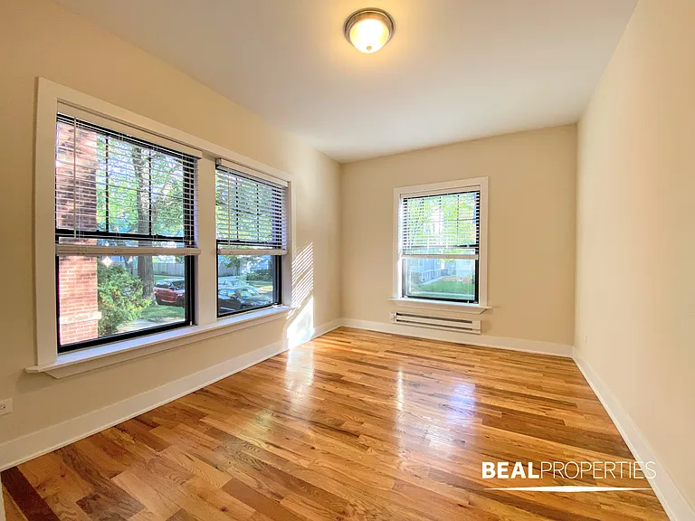 1025 Dempster St — Photo 29