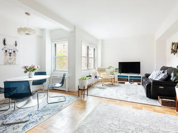 10 Plaza St E APT 3D, Brooklyn, NY 11238