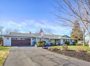 11830 Cresthill Dr, Elk Grove, CA